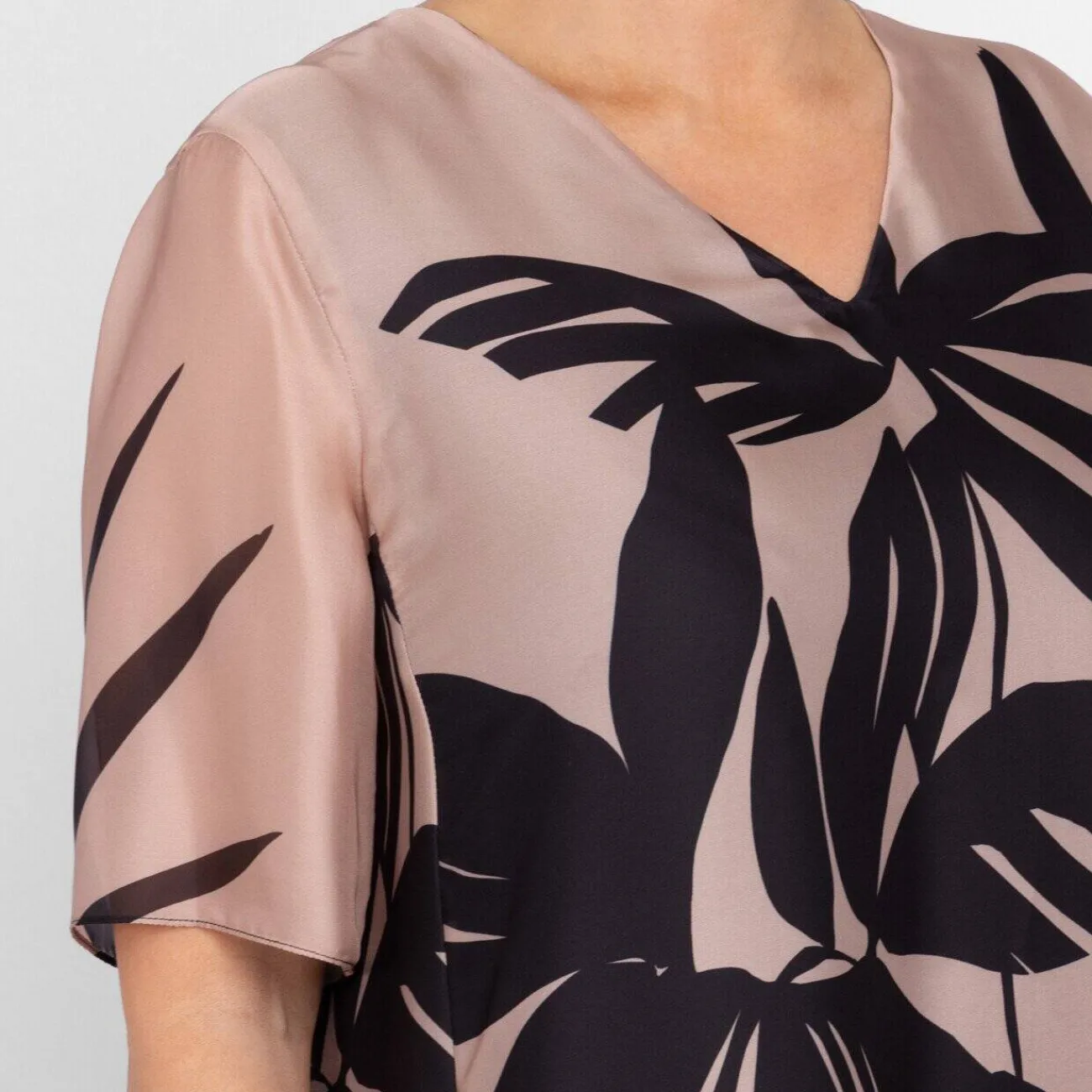 Online GAIA Dress Bamboo Print Camel